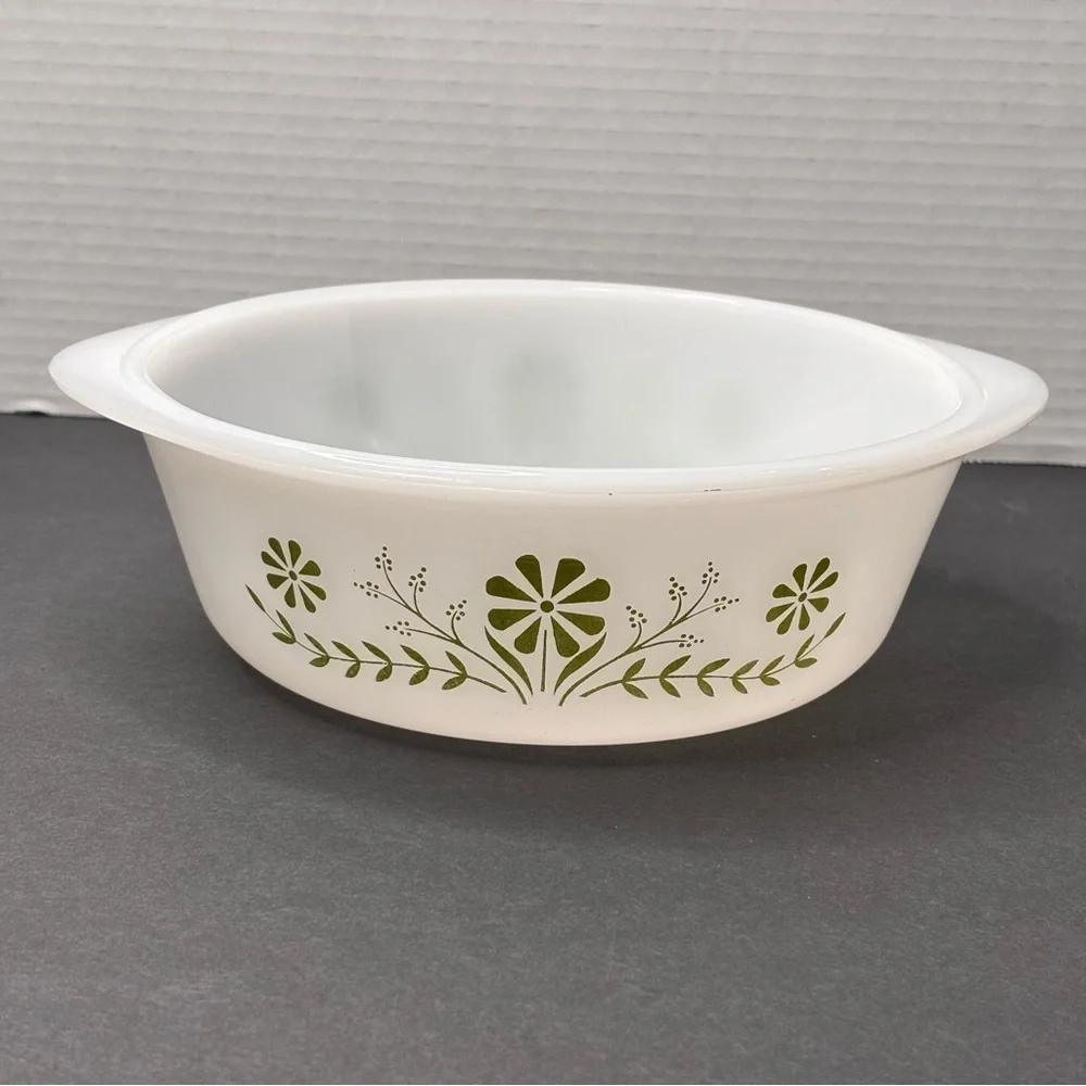 Vintage Glasbake 1 1/2 Qt Green Daisy Round Casserole Baking Dish #J2600